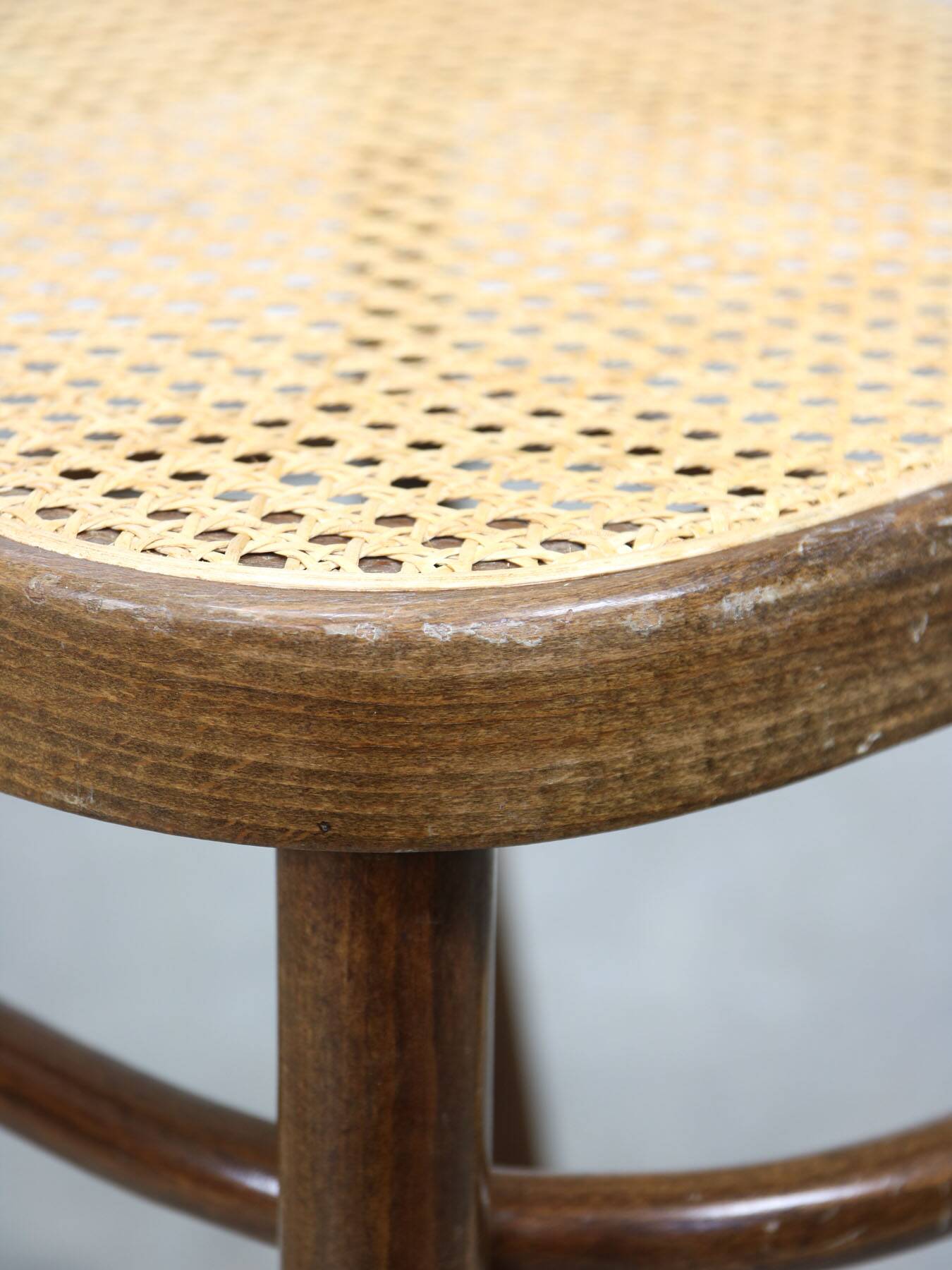 Chaises vintage n°811 en bois courbé, lot de 4