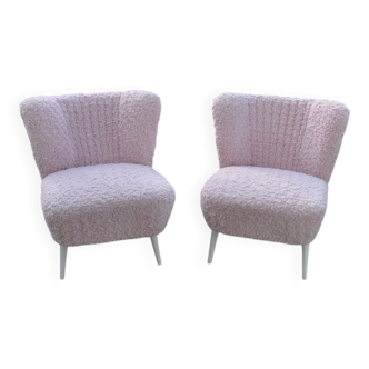 Mid-Century pink armchair in fabric (faux fur) with a solid beech structure, 1960s.