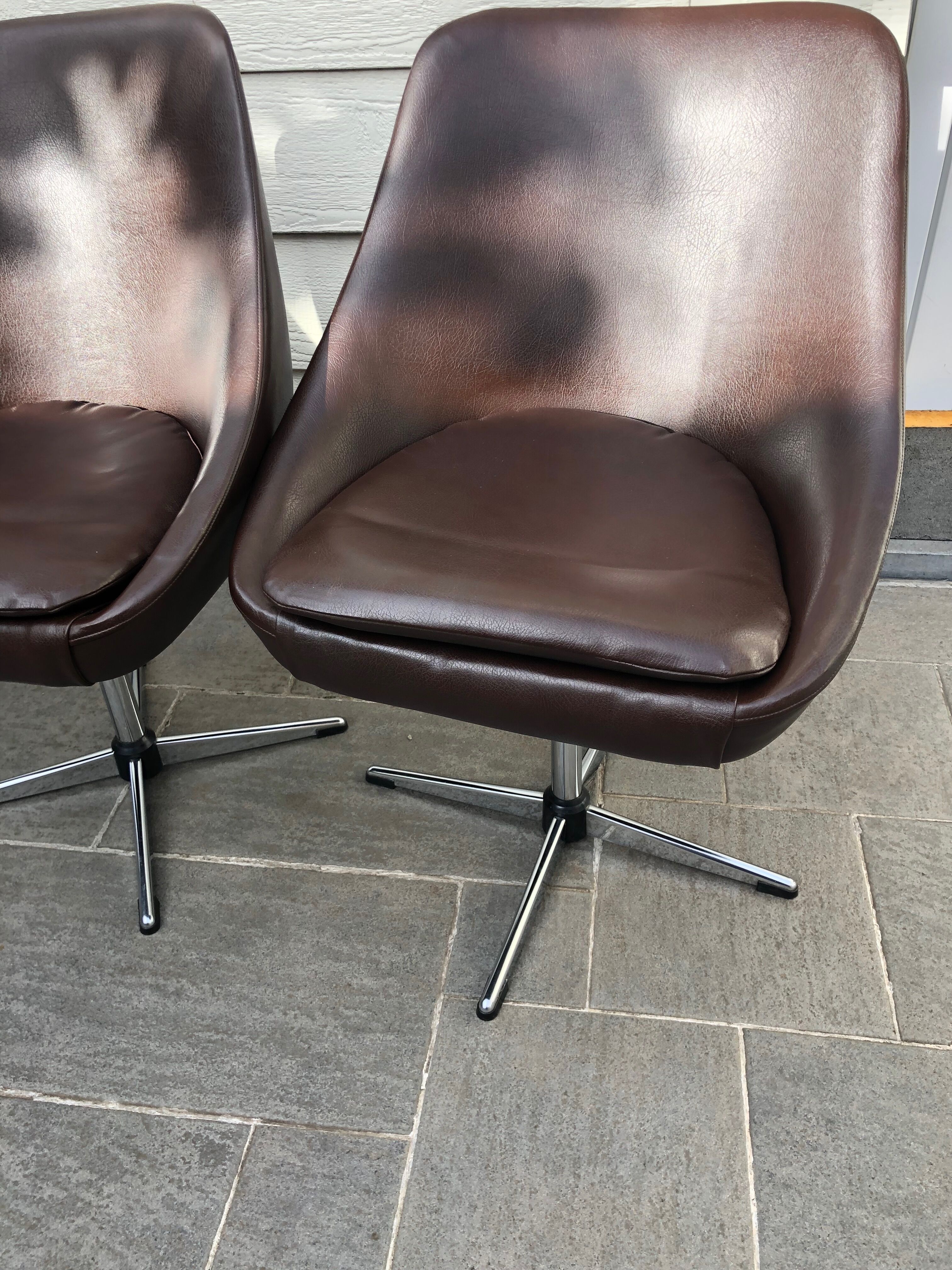 Swivel chairs year 60/70