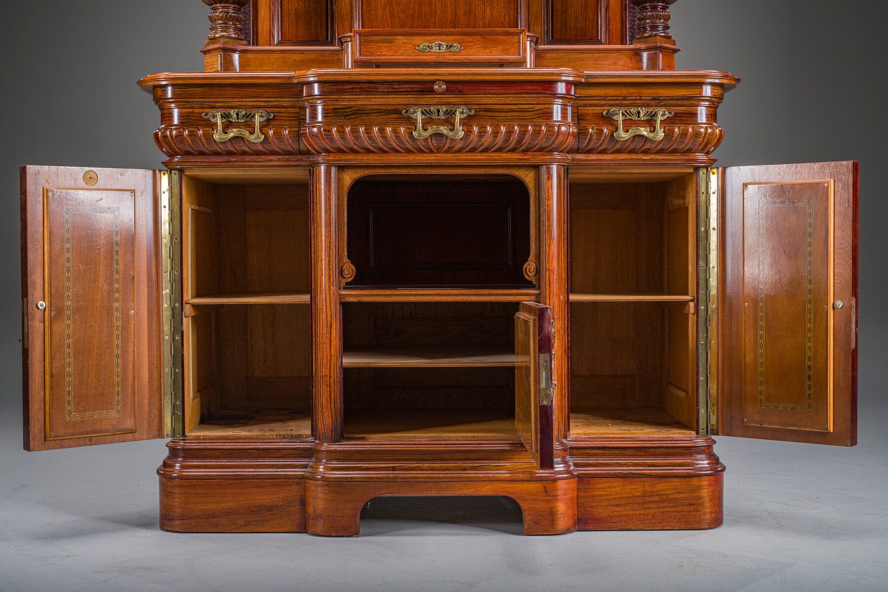 Buffet néo-baroque allemand en noyer et acajou, années 1890