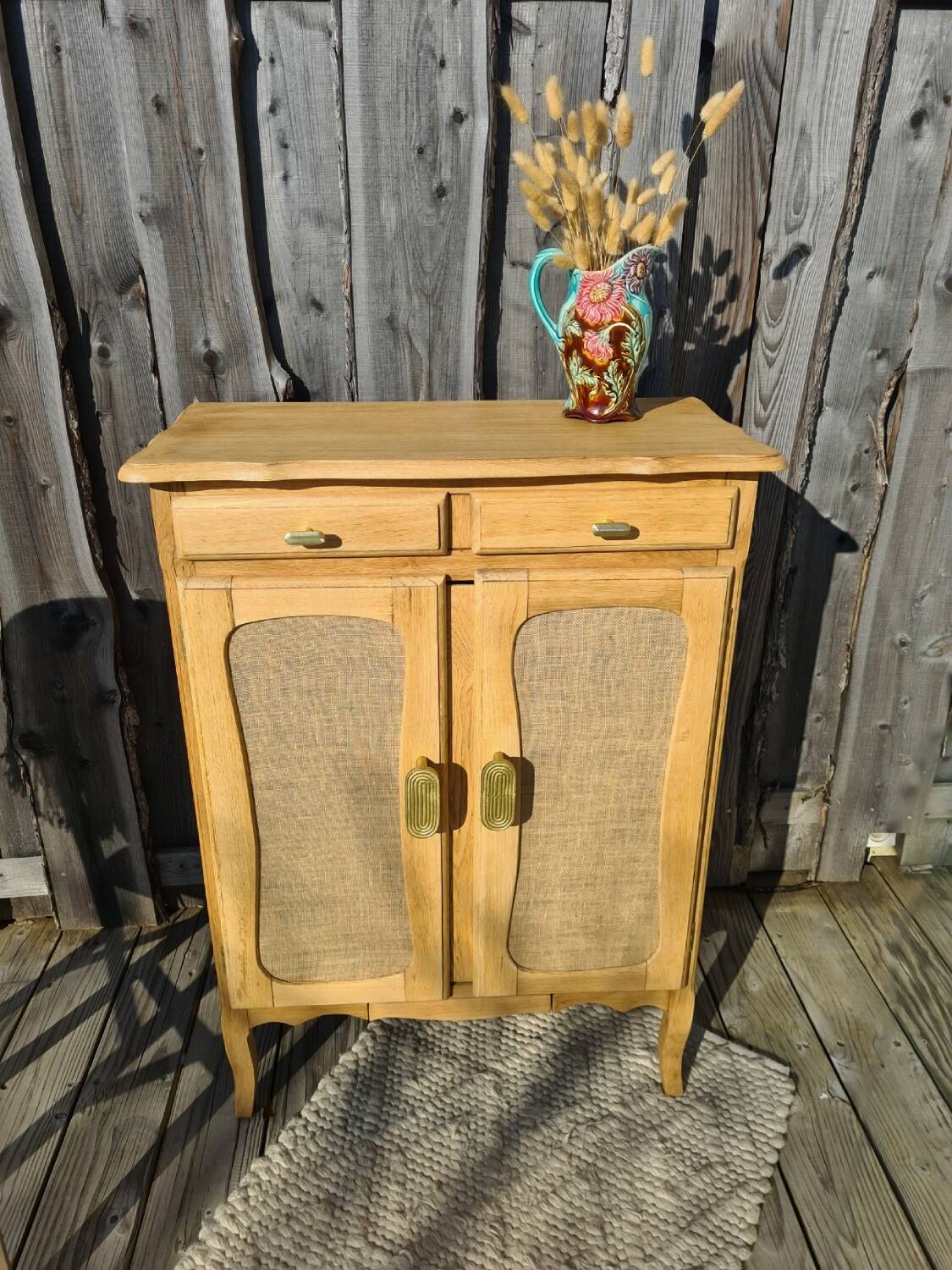Sideboard or shoe cabinet