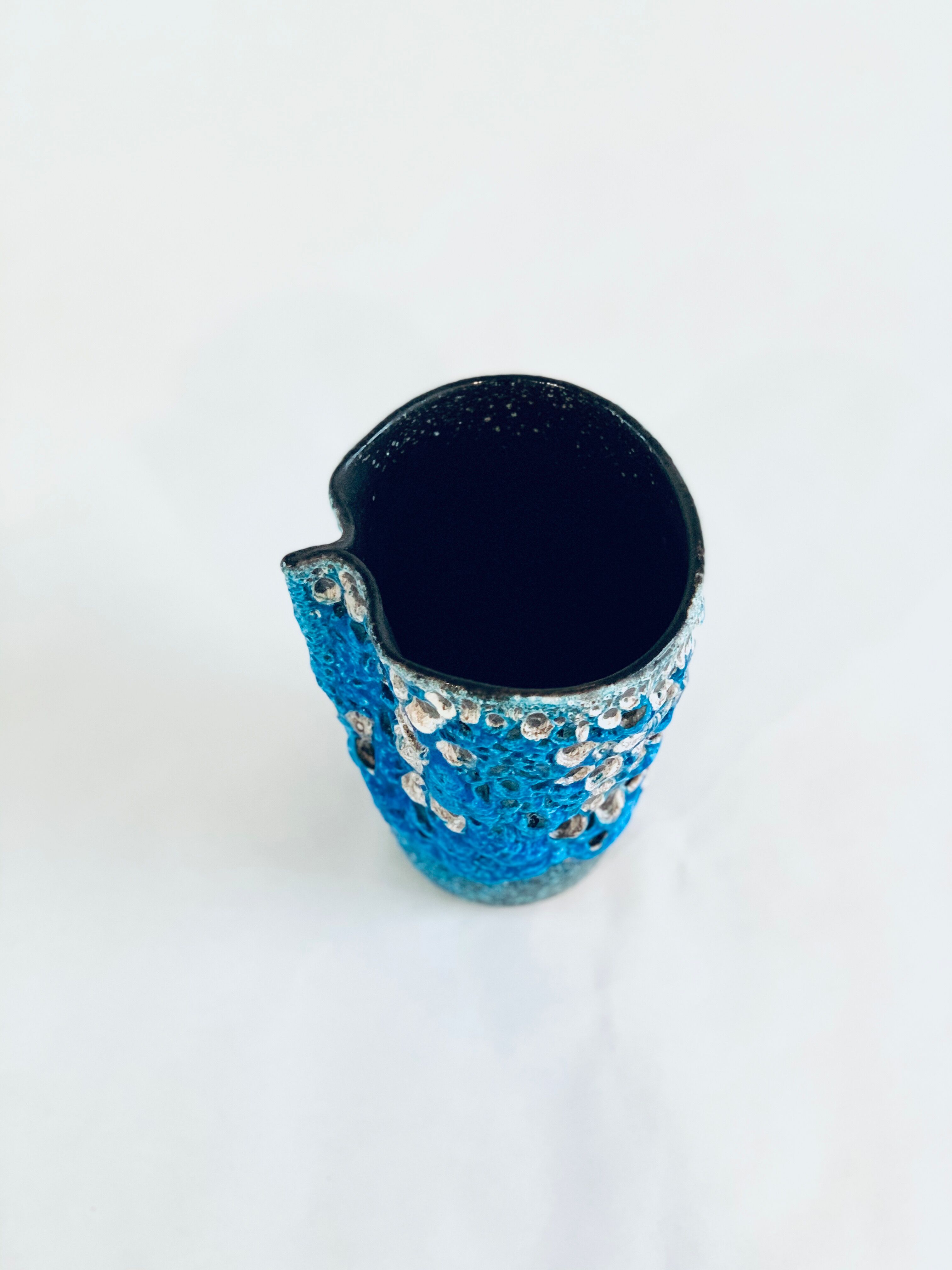 Vase email bleu