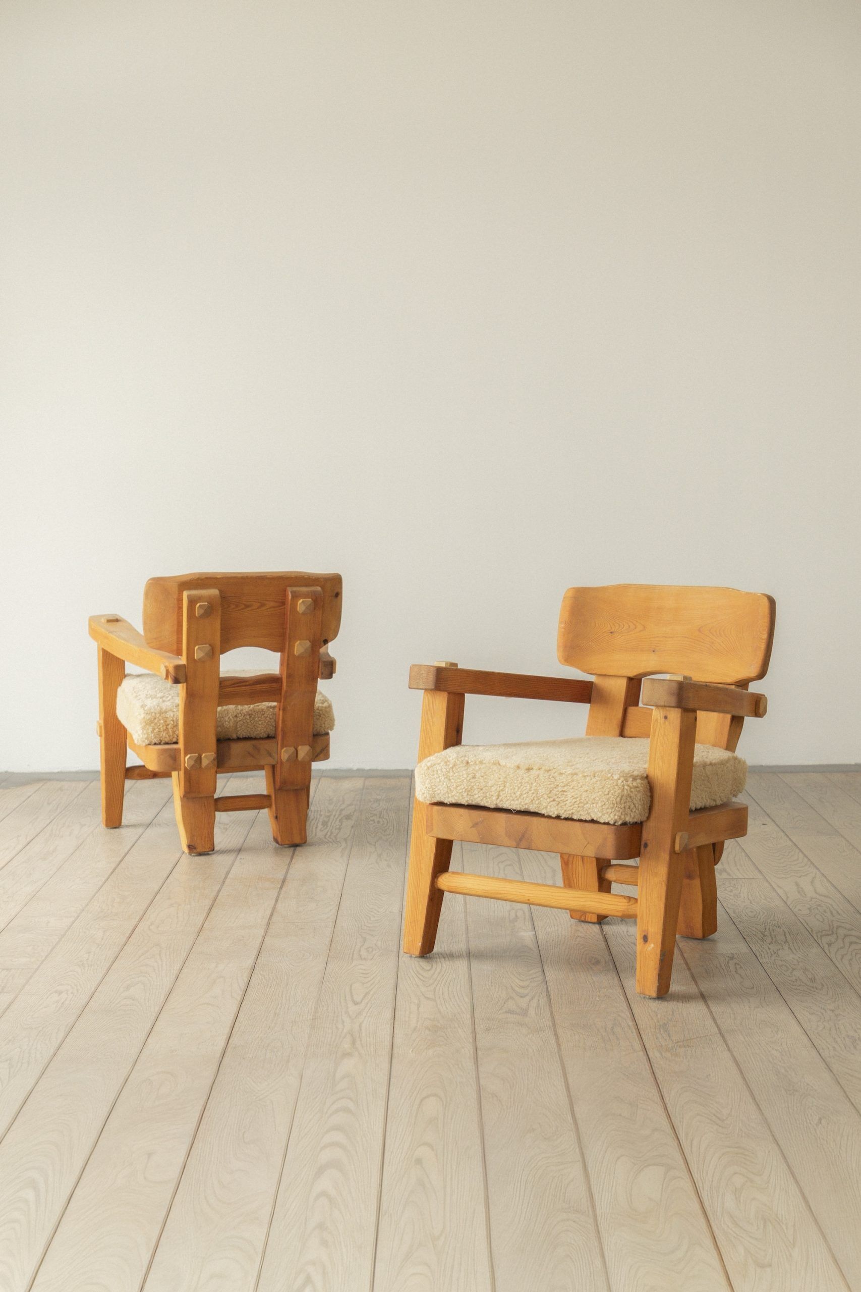 Stig Sandqvist, solid pine, lounge chair (pair)