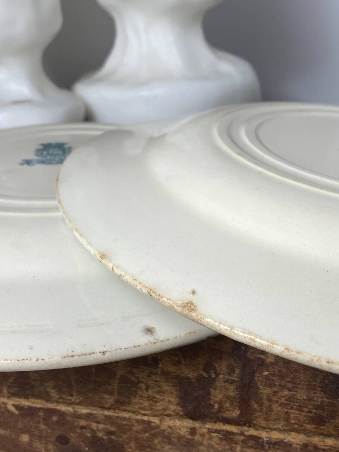 Giens Iron Earth Plates