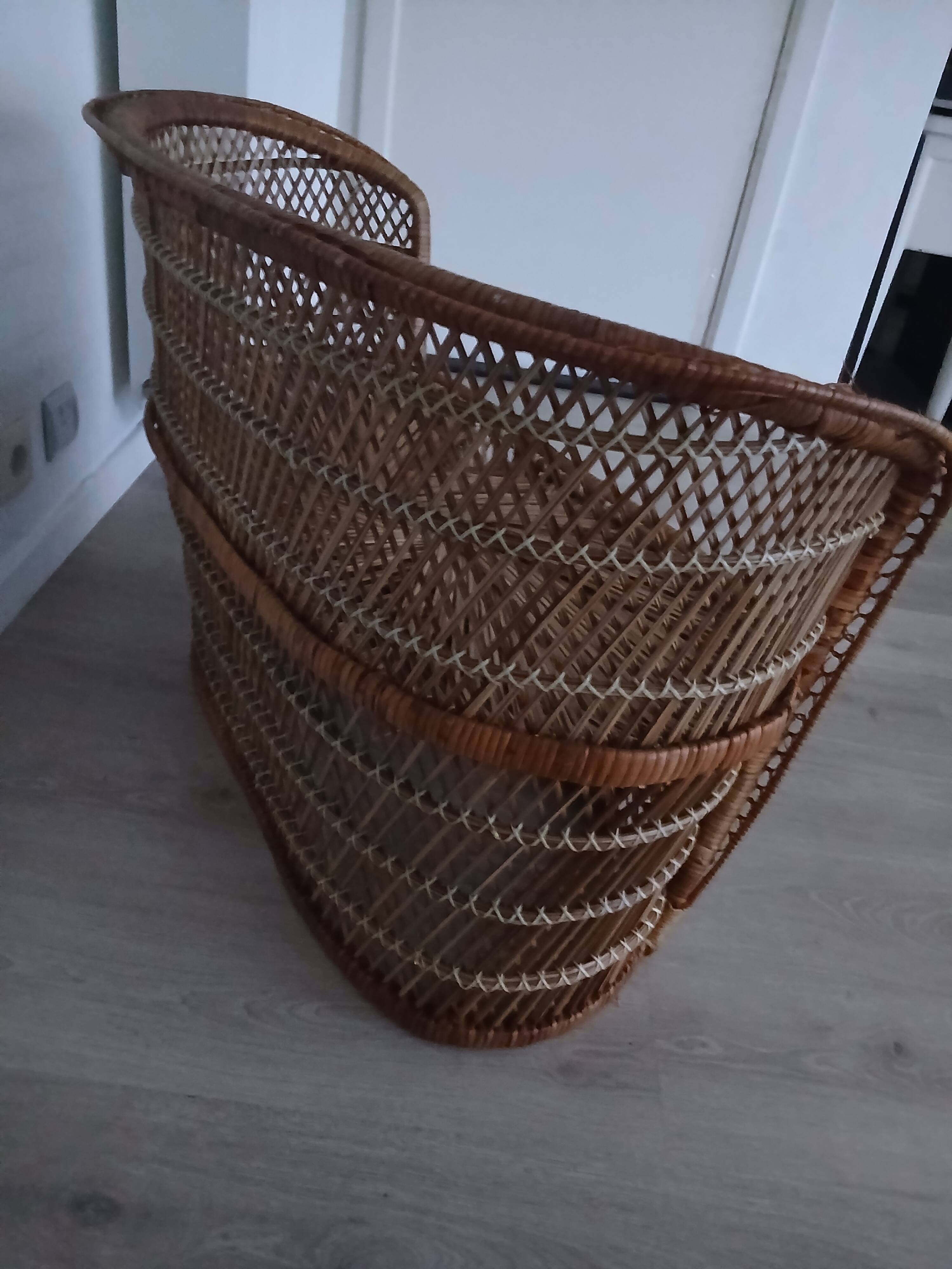 Woven willow in perfect condition.