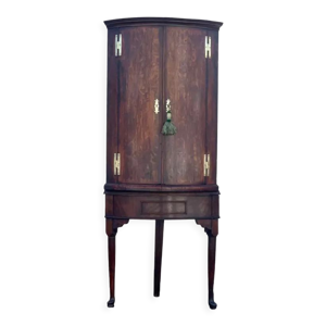 Armoire d’angle anglaise antique