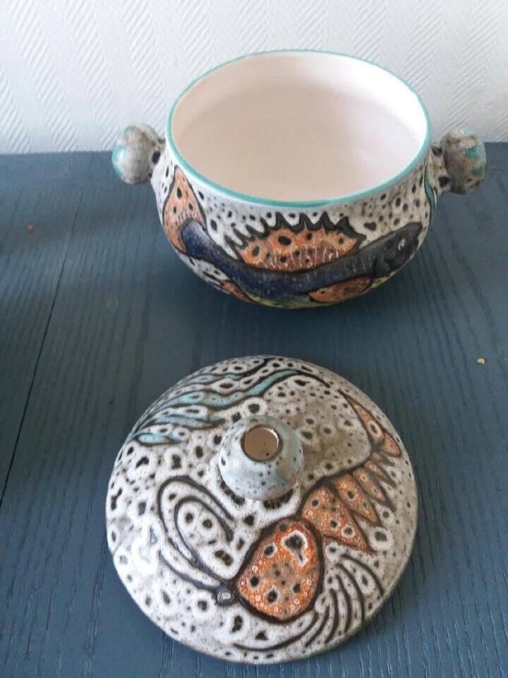 Very original vintage Vallauris tureen