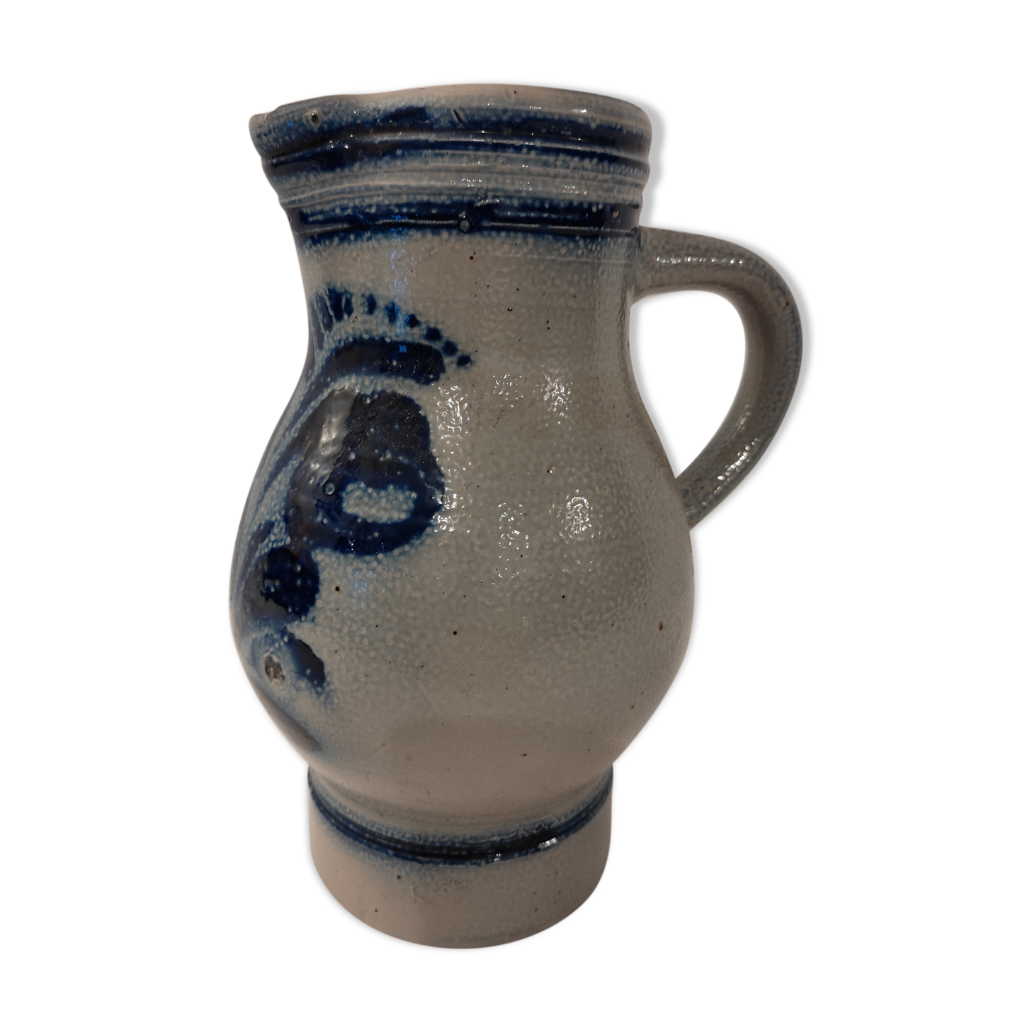 Water jug in Alsace sandstone