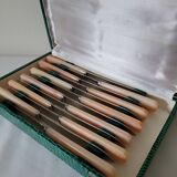 Box of 12 cheese knives