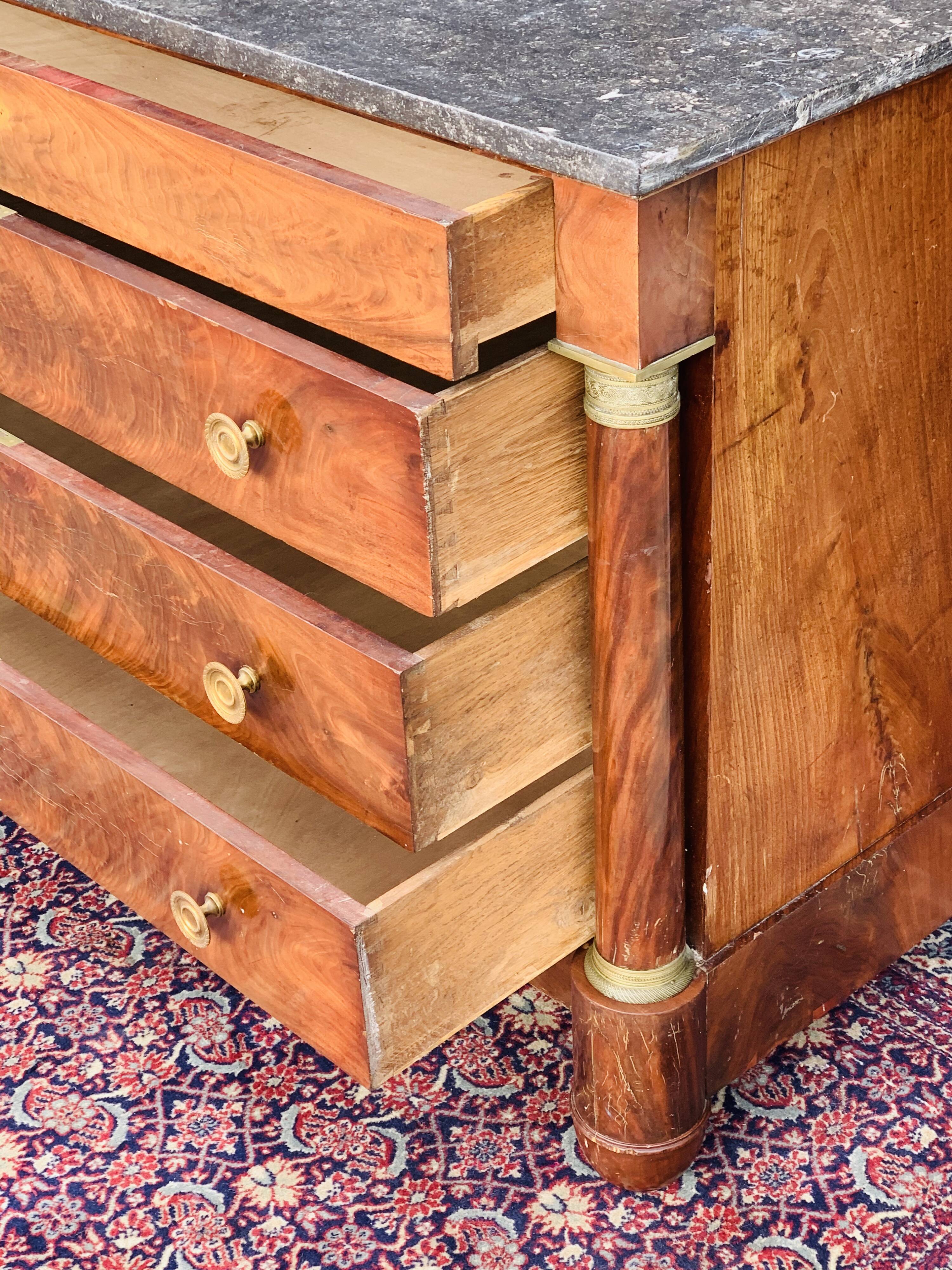 Dresser in flamed mahogany empire era