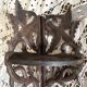 Etagère d'angle ancienne en bois sculpté oiseaux XIXe