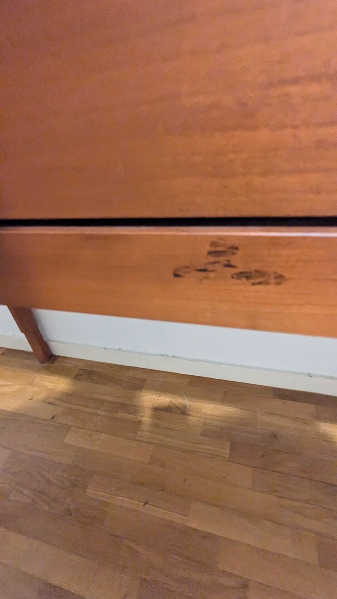 Secretary with 6 drawers