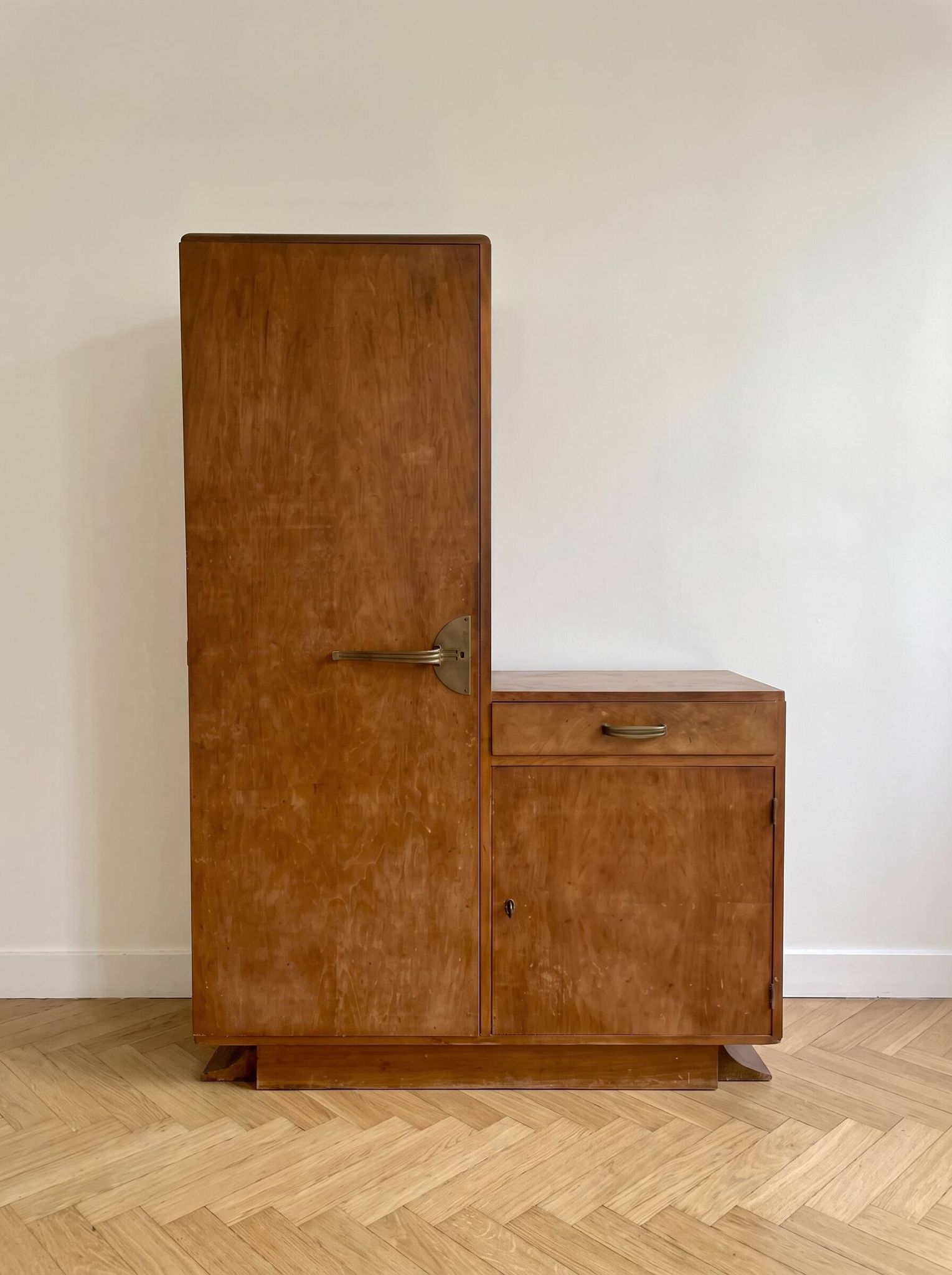 Meuble de rangement Art Déco asymétrique en bois