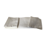 Set of a tablecloth and its napkins