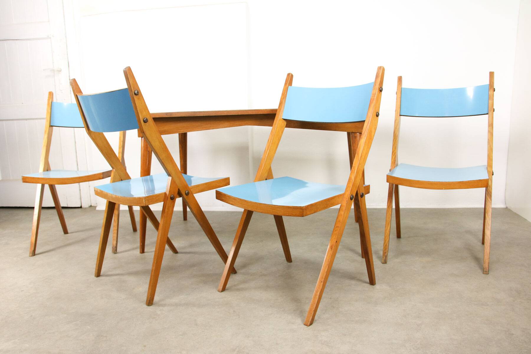 Mid-century Italian Wooden Dining Set of 5 in Blue