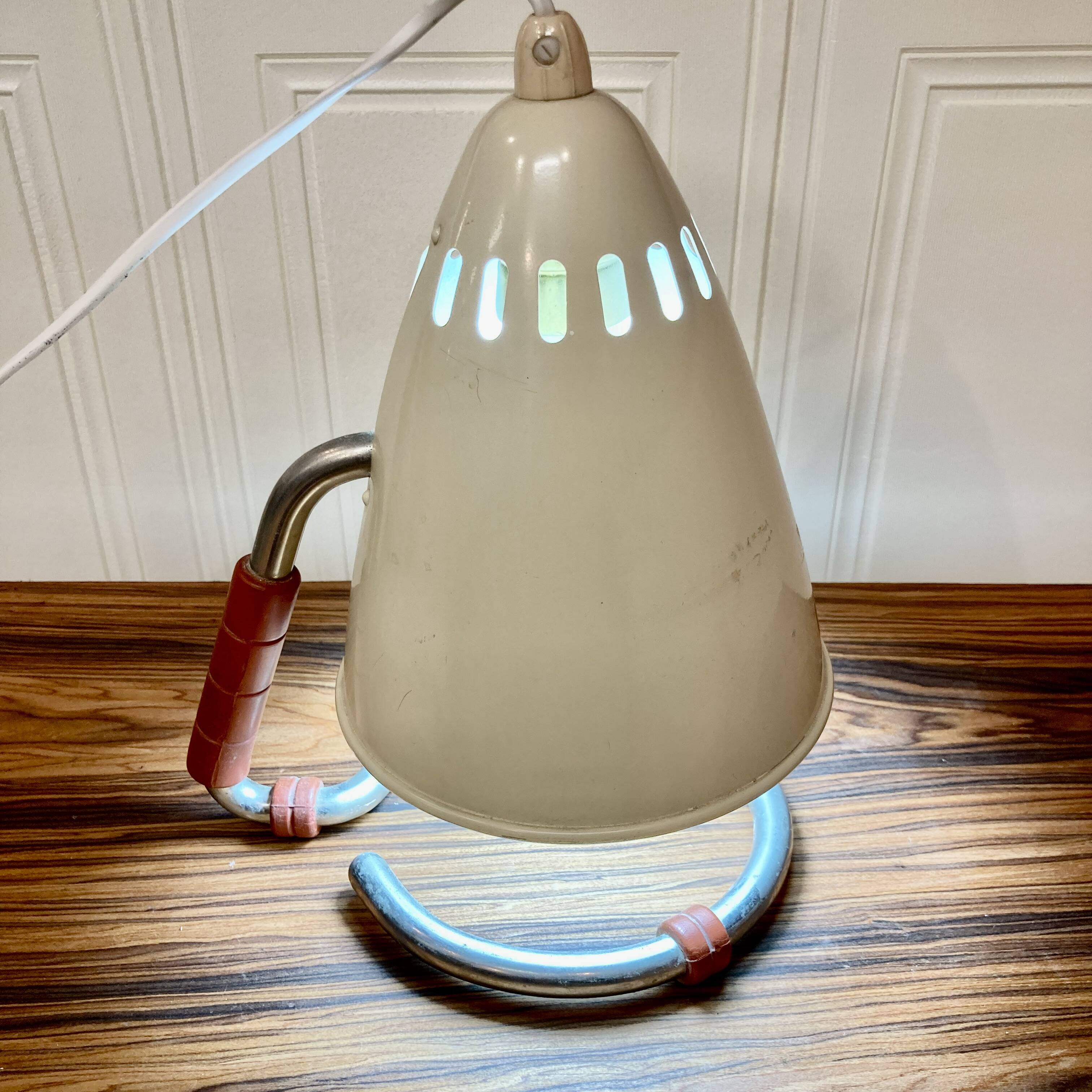 Paire de grandes lampes métal osram 1950.