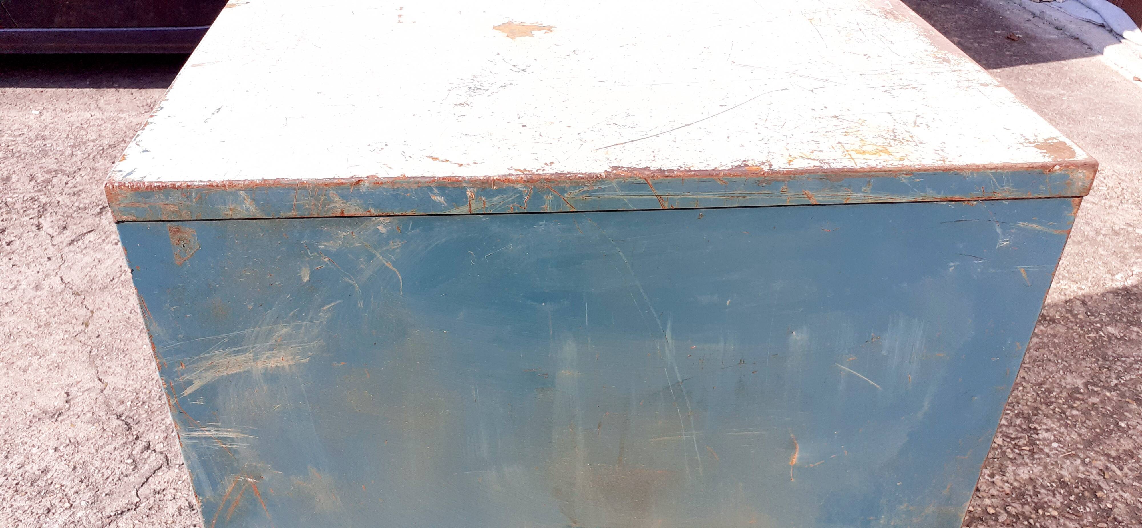 Industrial furniture Tiro-Clas