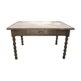 Farm table