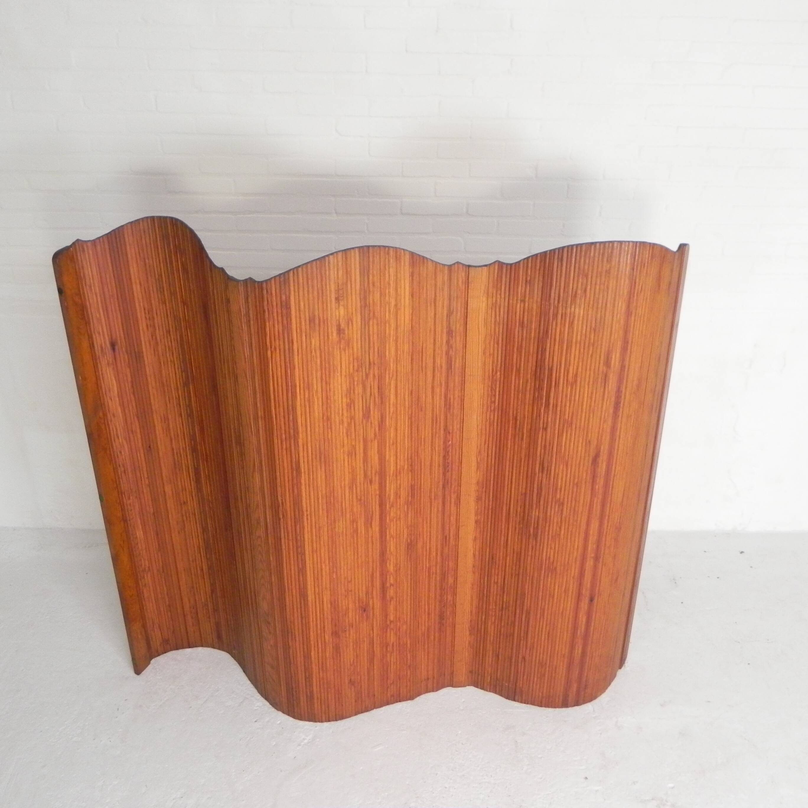 Room divider S.N.S.A. with pine slats in Baumann style, 1950s.