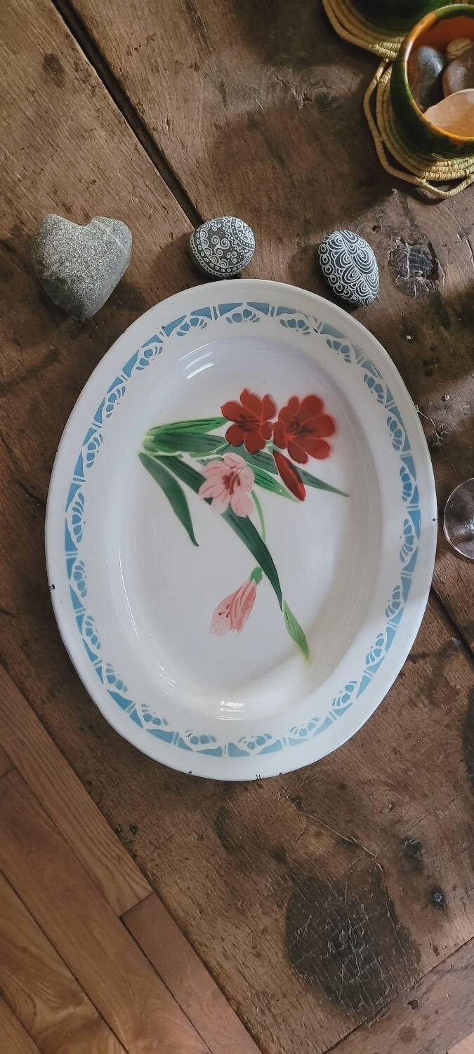 Dish Bumper Harvest China vintage