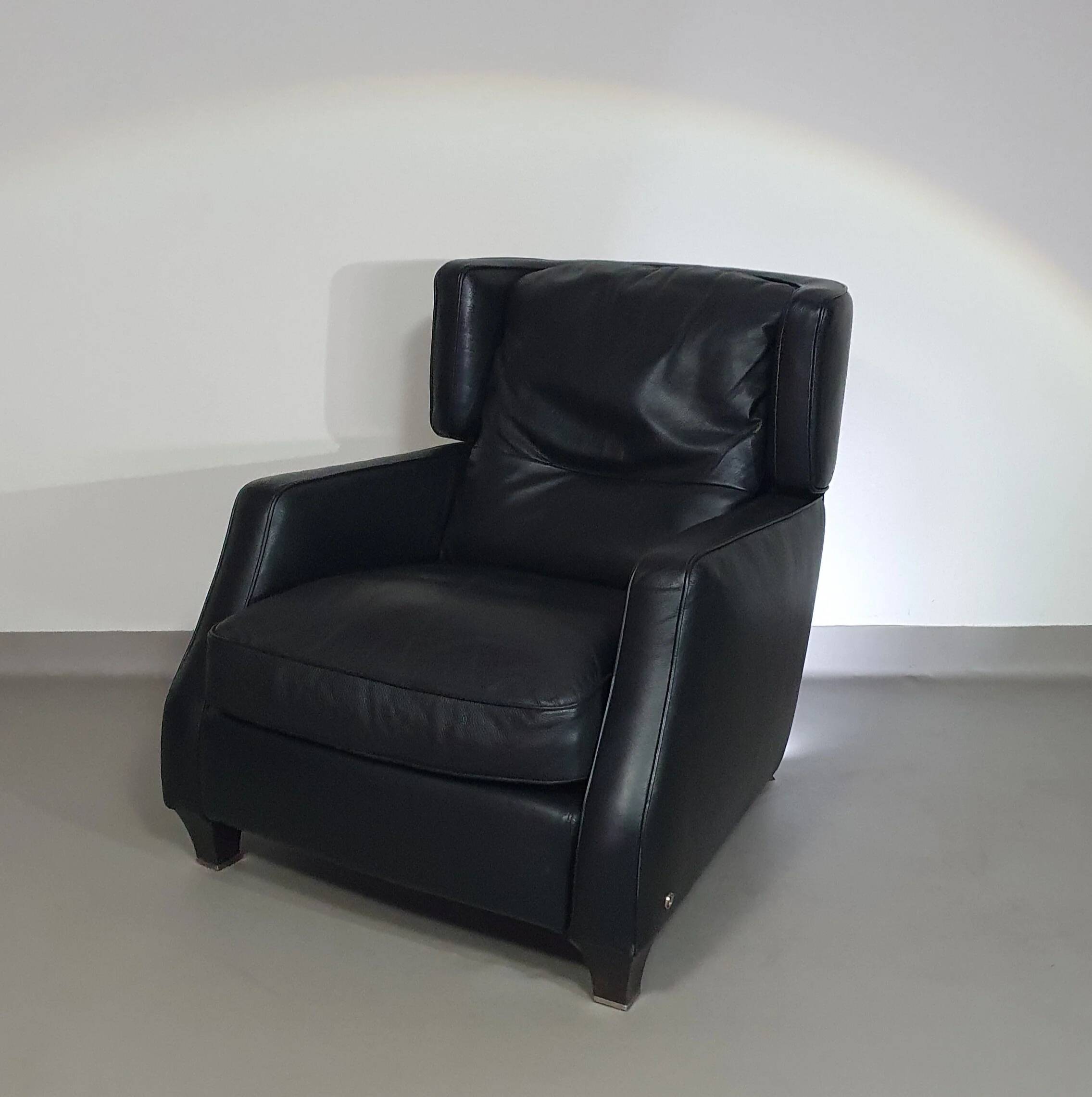 Amadeus Natuzzi lounge chair / black leather