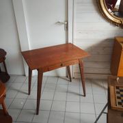 Compass leg desk