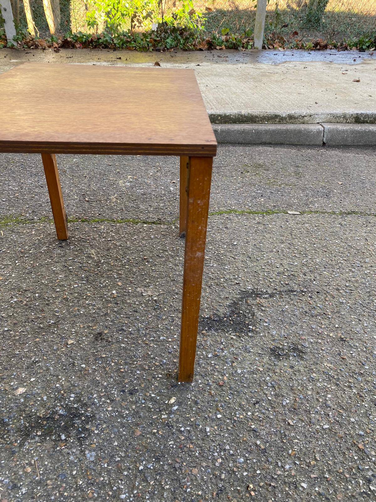 Rectangular Scandinavian coffee table in wood