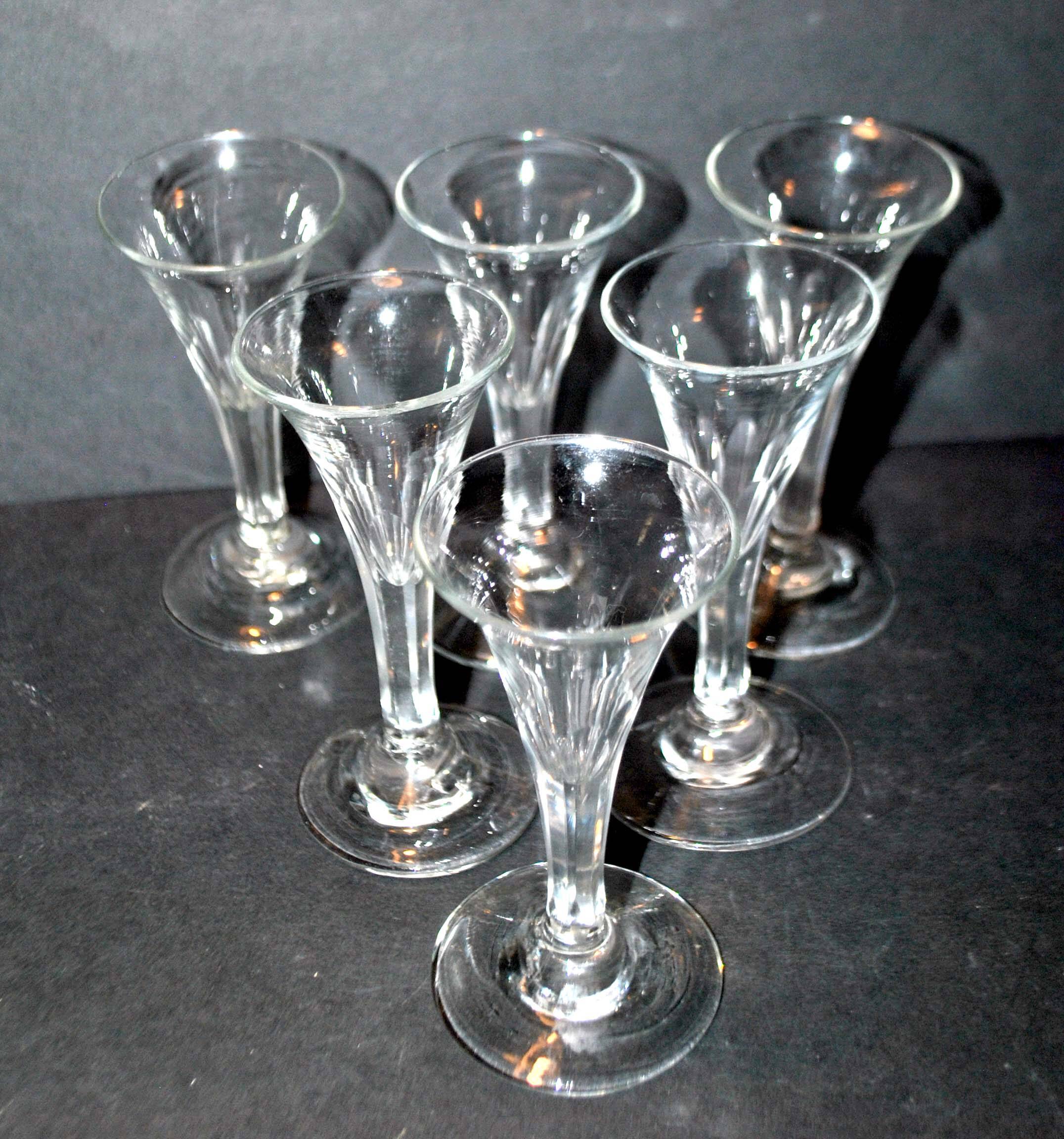 Set of 6 old liqueur glasses - flared tulip shape in cut crystal 1900