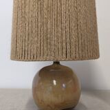 Vintage ball lamp in enamelled stoneware and jute rope