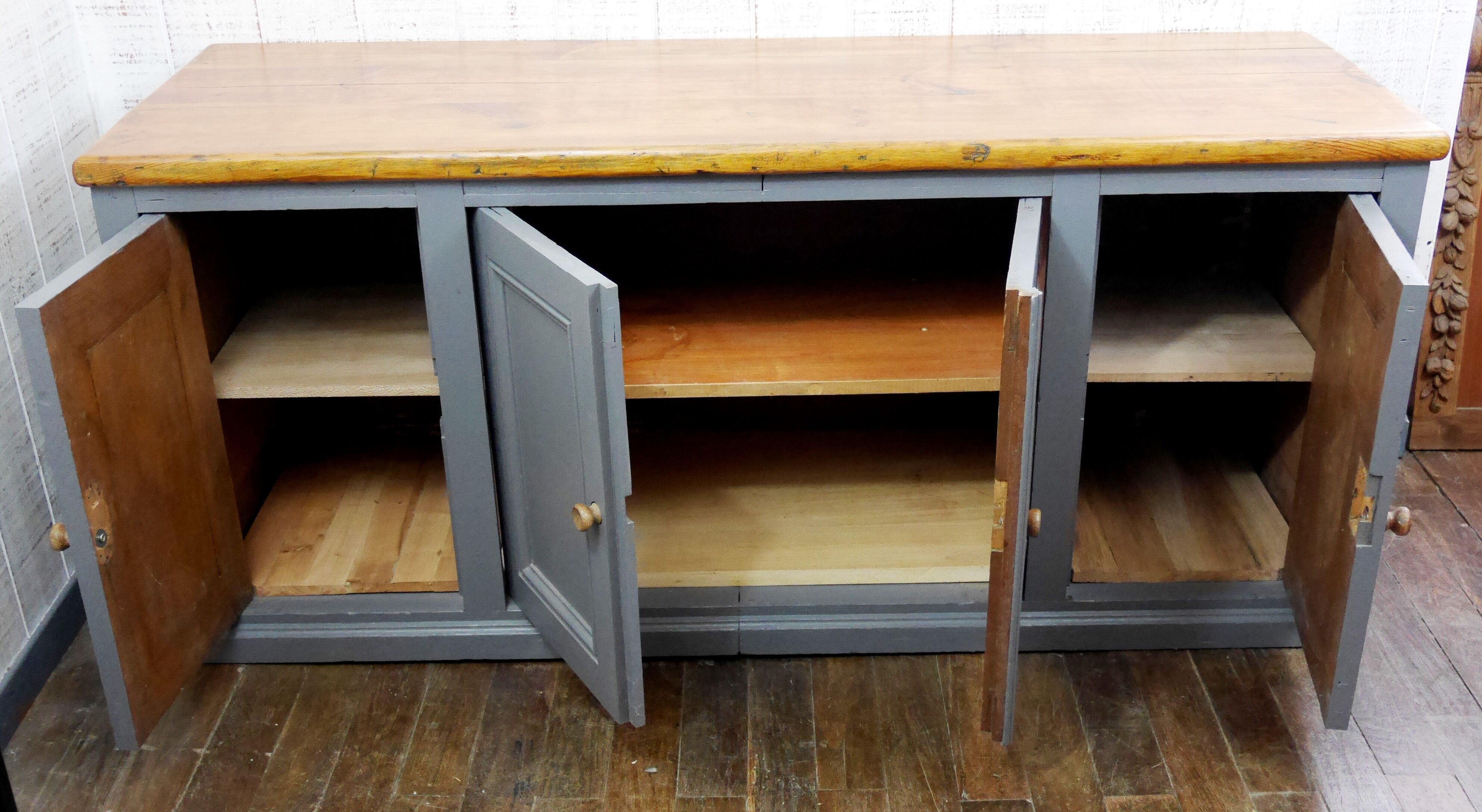 Sideboard