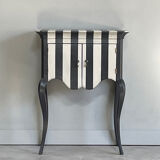 Baroque chest of drawers 1