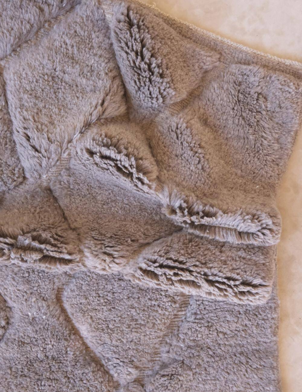 Beni Mrirt Taupe Rug - 152 x 112 cm