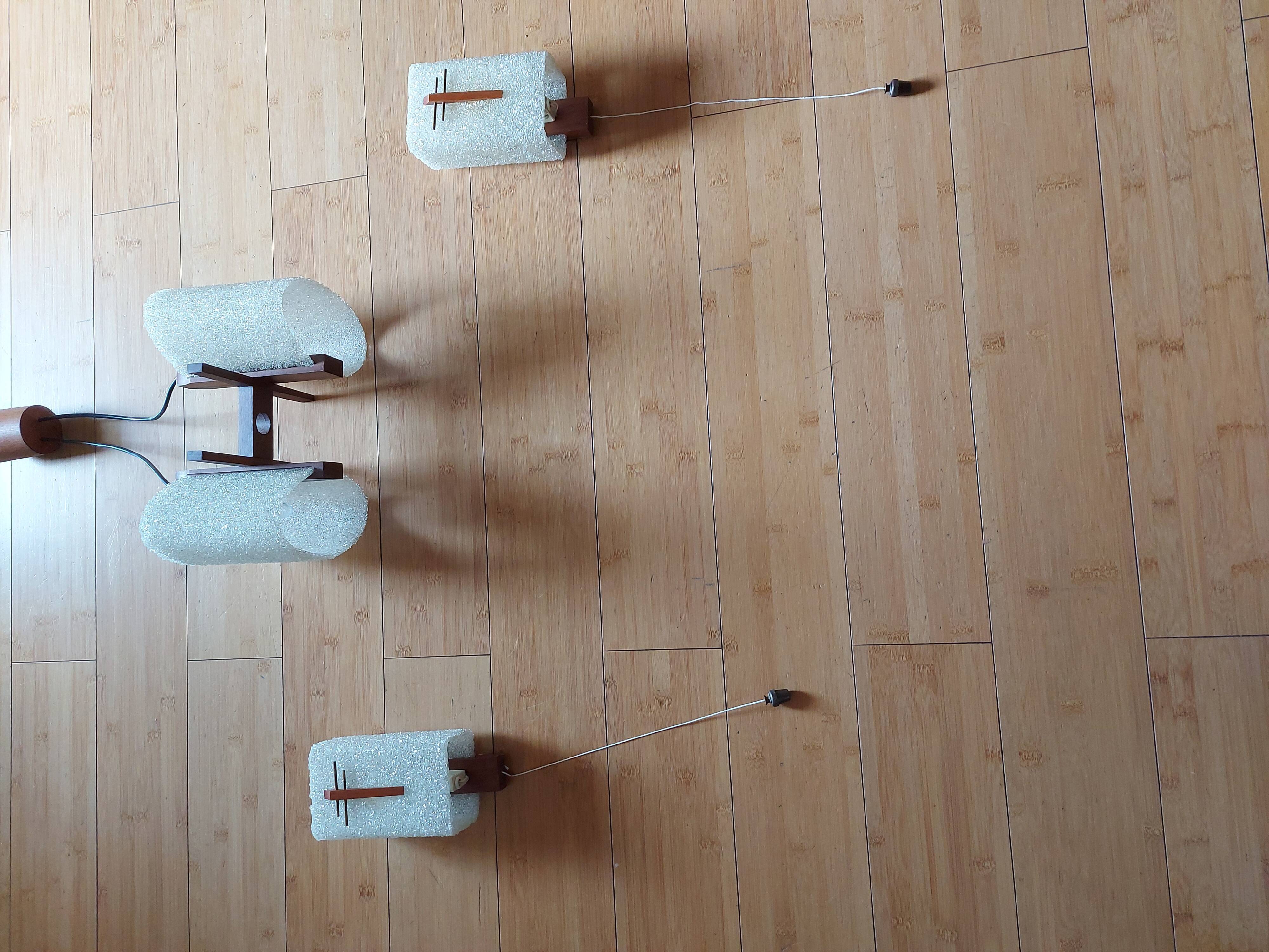 Scandinavian suspension with its two wall light