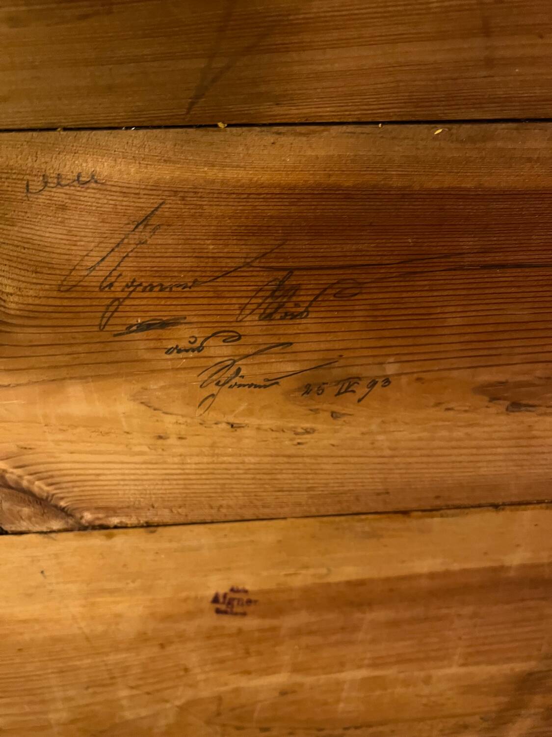 Coffre de mariage peint, 19ème siècle