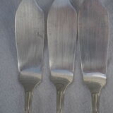 Fish service and its 6 silver-plated cutlery, crossed ribbon model