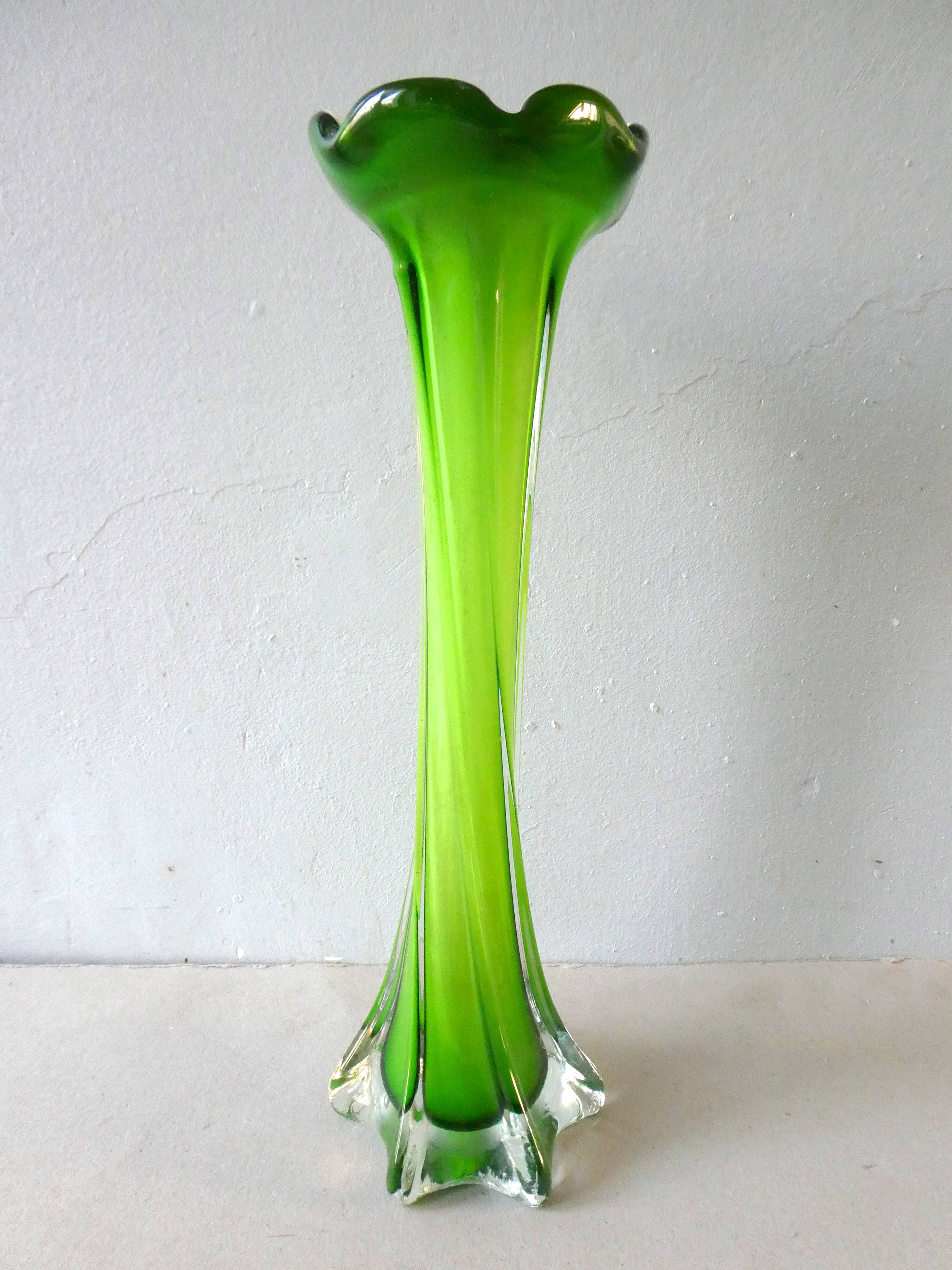 Corolla vase in blown glass, double layer green and white