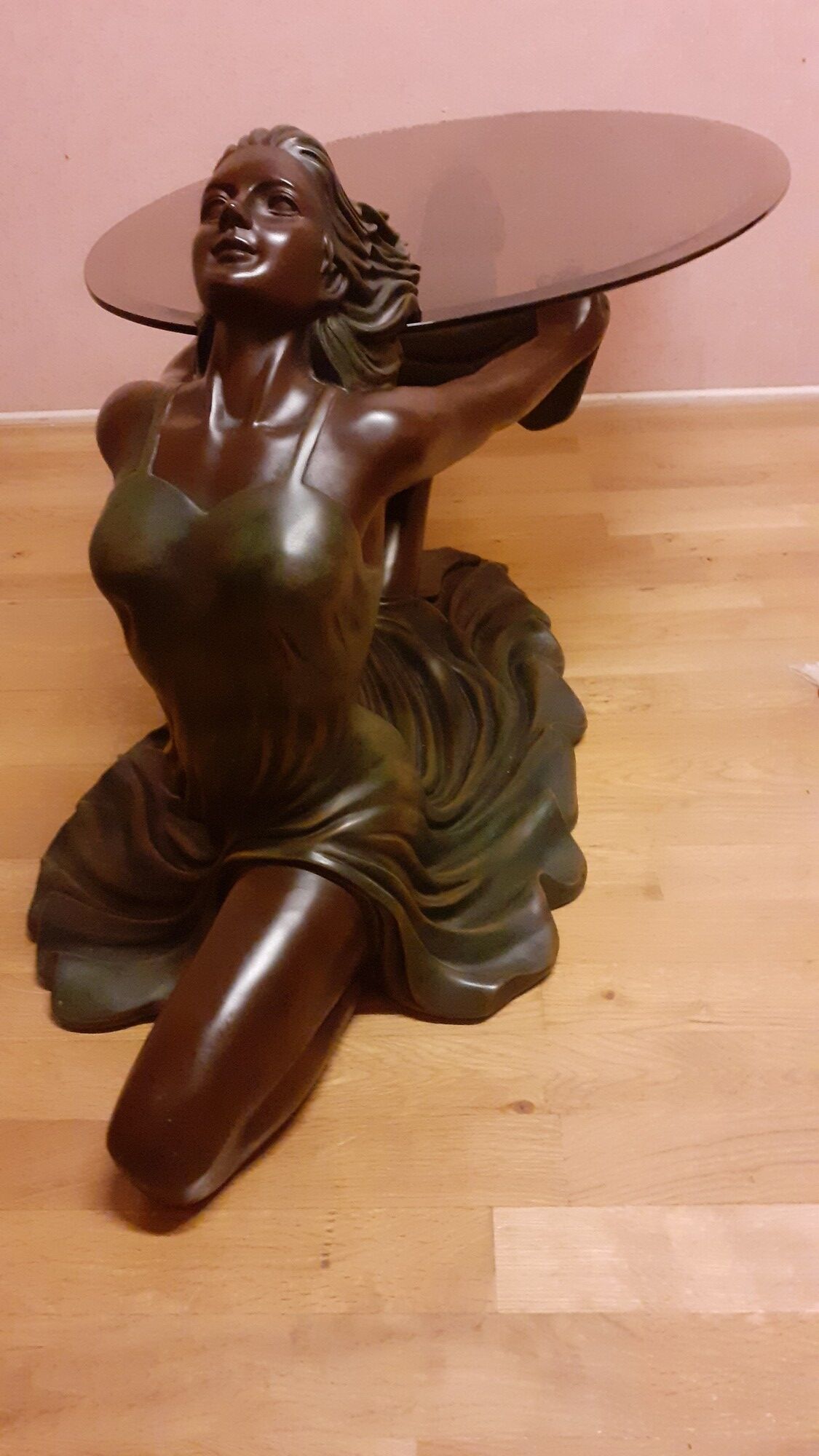 Coffee table, young woman in resin, smoked and beveled glass