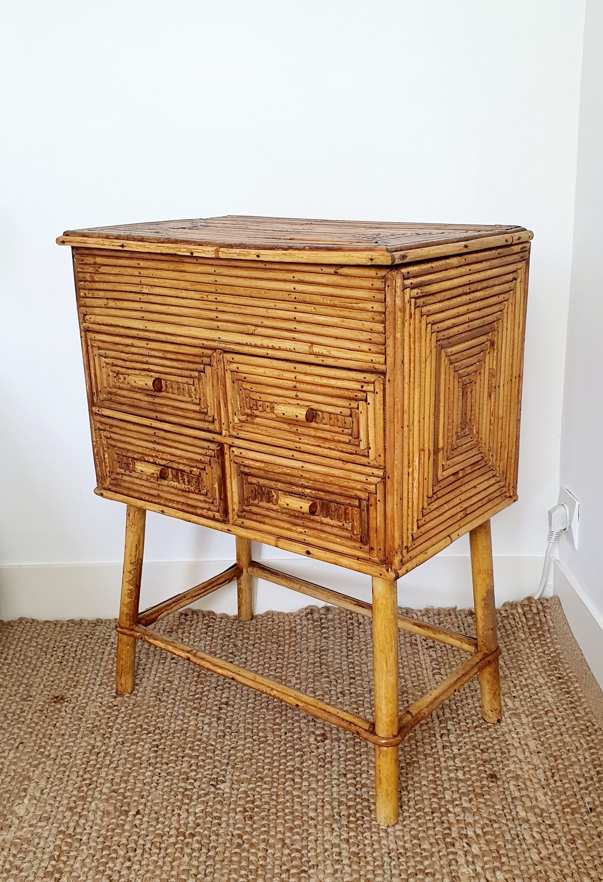 Chest of drawers in rattan marquetry