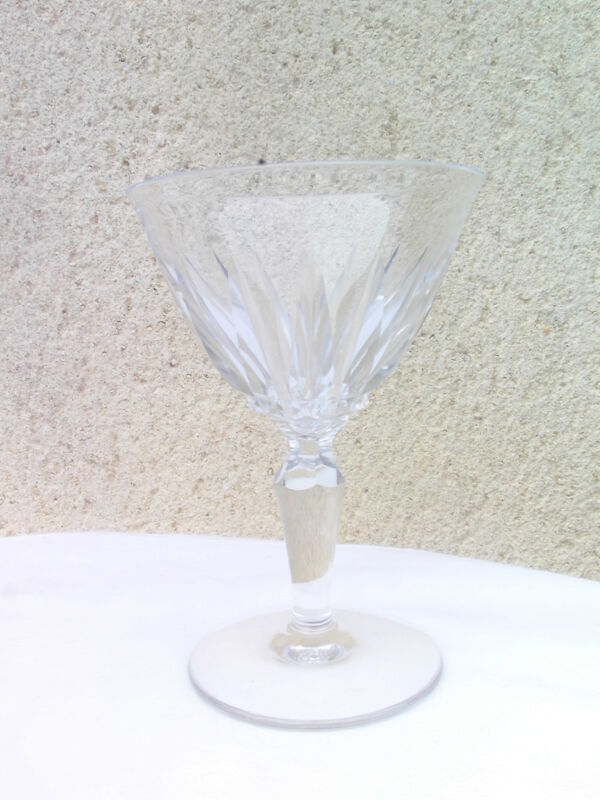 5 verres à vin estampillés cristal Saint Louis