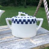 Ancient teapot and sugar pot
