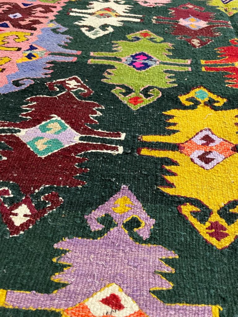 Gorgeous old Romanian kilim, geometrical design, colorful wool tapis kilim Tapis roumain