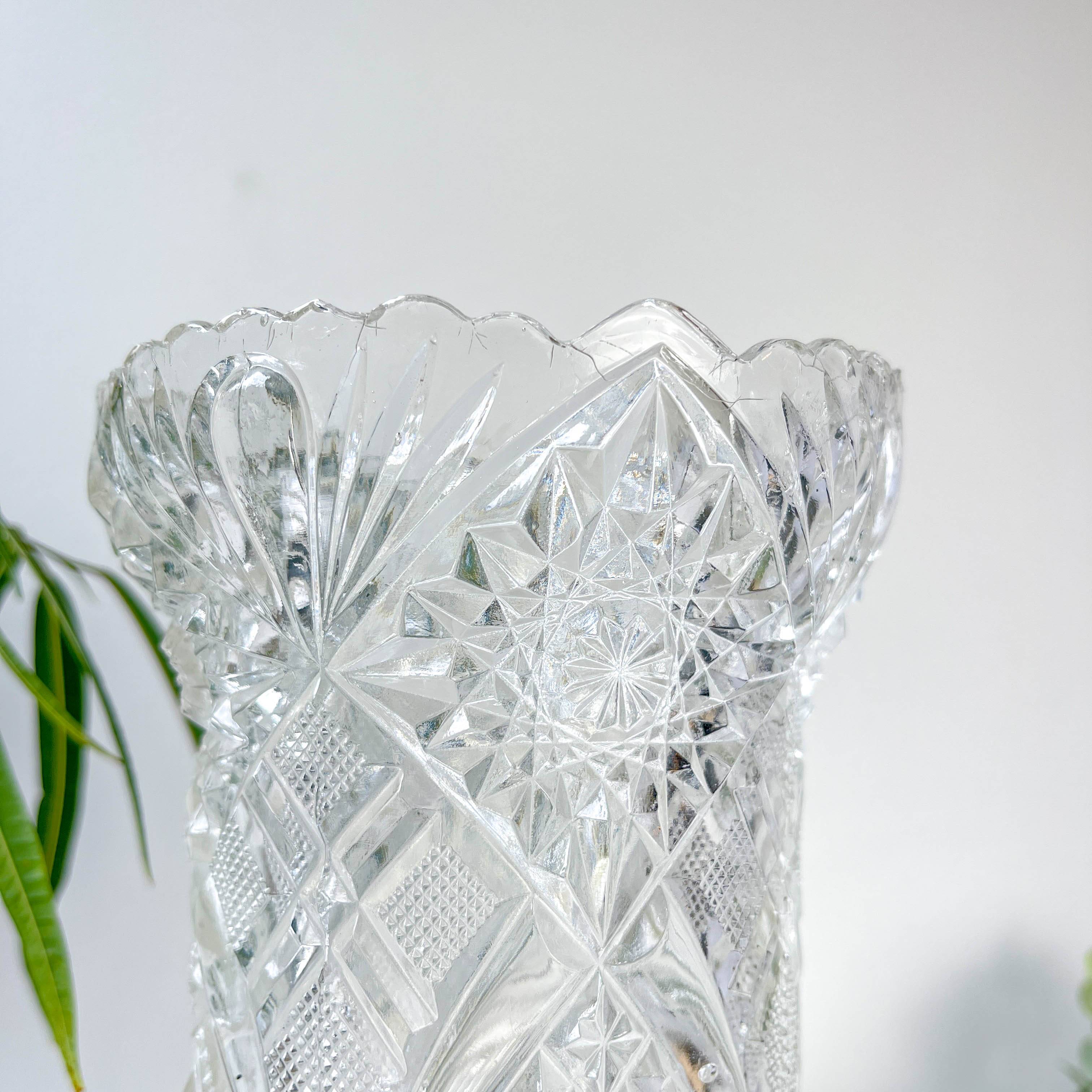 Vase vintage en verre motif géométrique