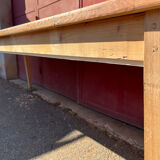 Spindle leg truss table