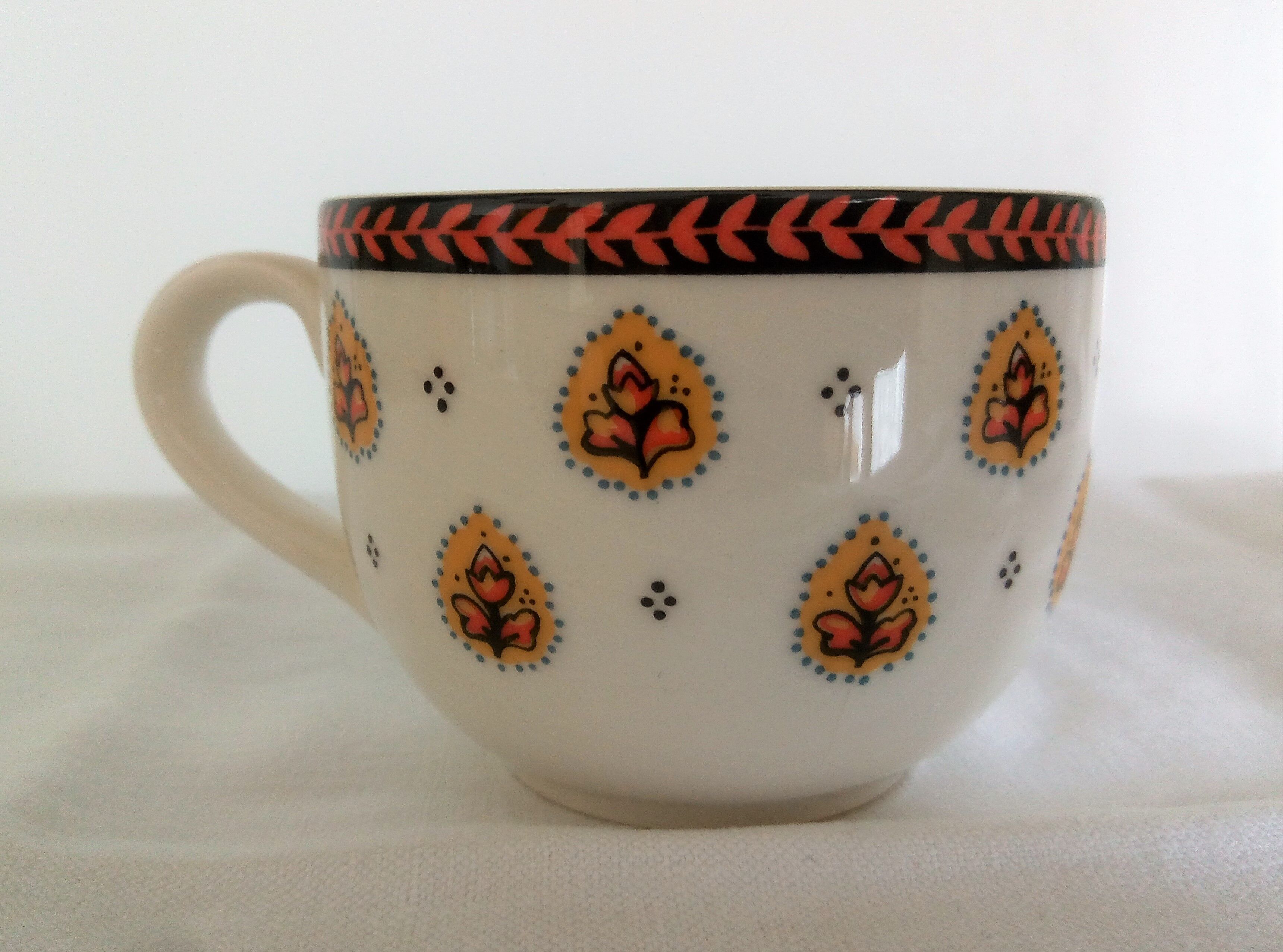 Service à café décoré par Geneviève Lethu, modèle Carpentras 1994