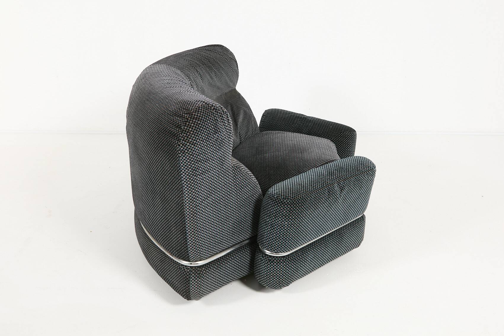 1970’s Vintage Italian modern lounge chair