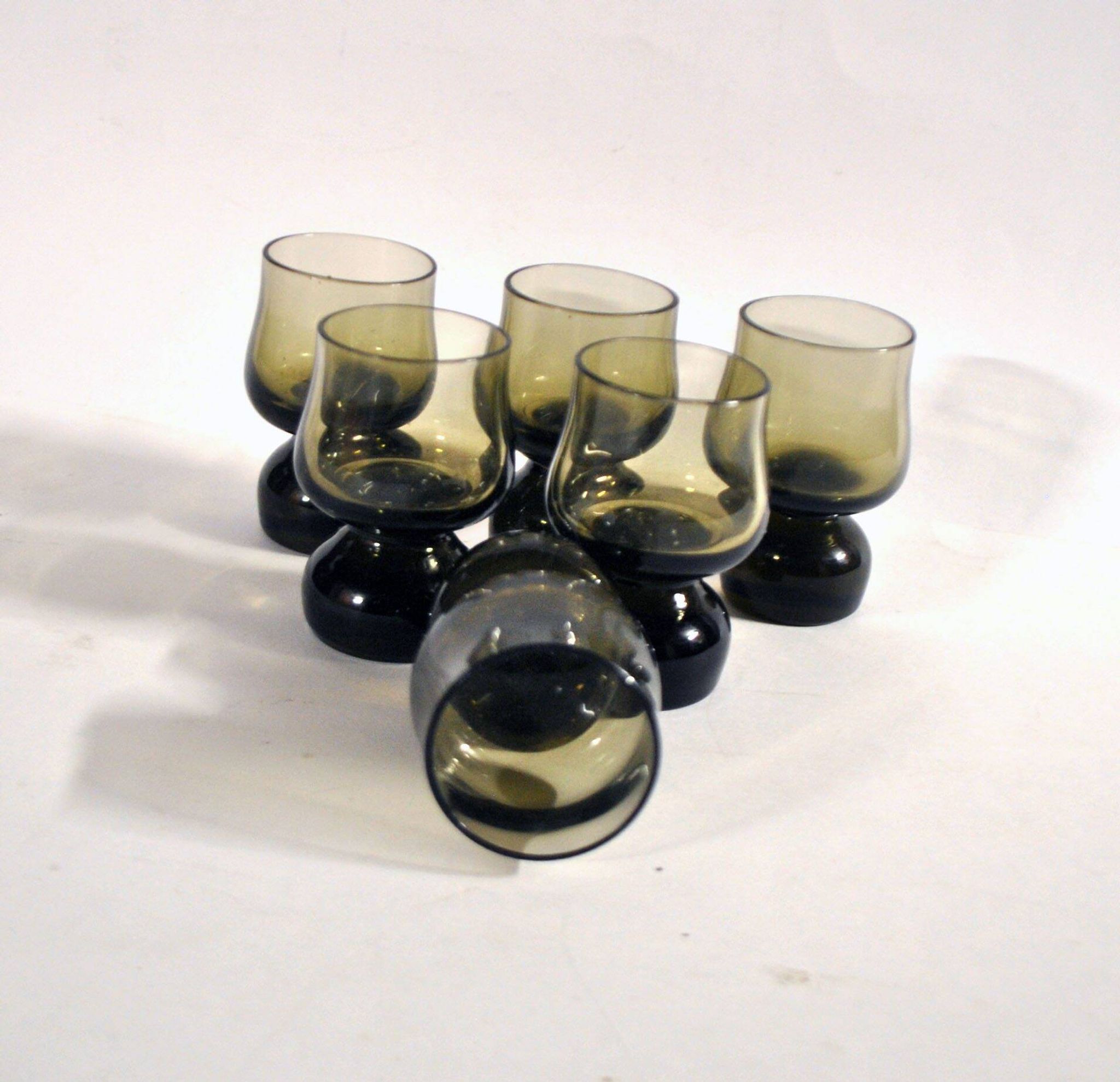 Set of 6 vintage smoked glass shot glasses from Italy, 1970-1980.