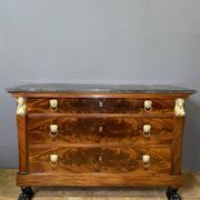 Consulate period chest of drawers in mahogany and mahogany veneer