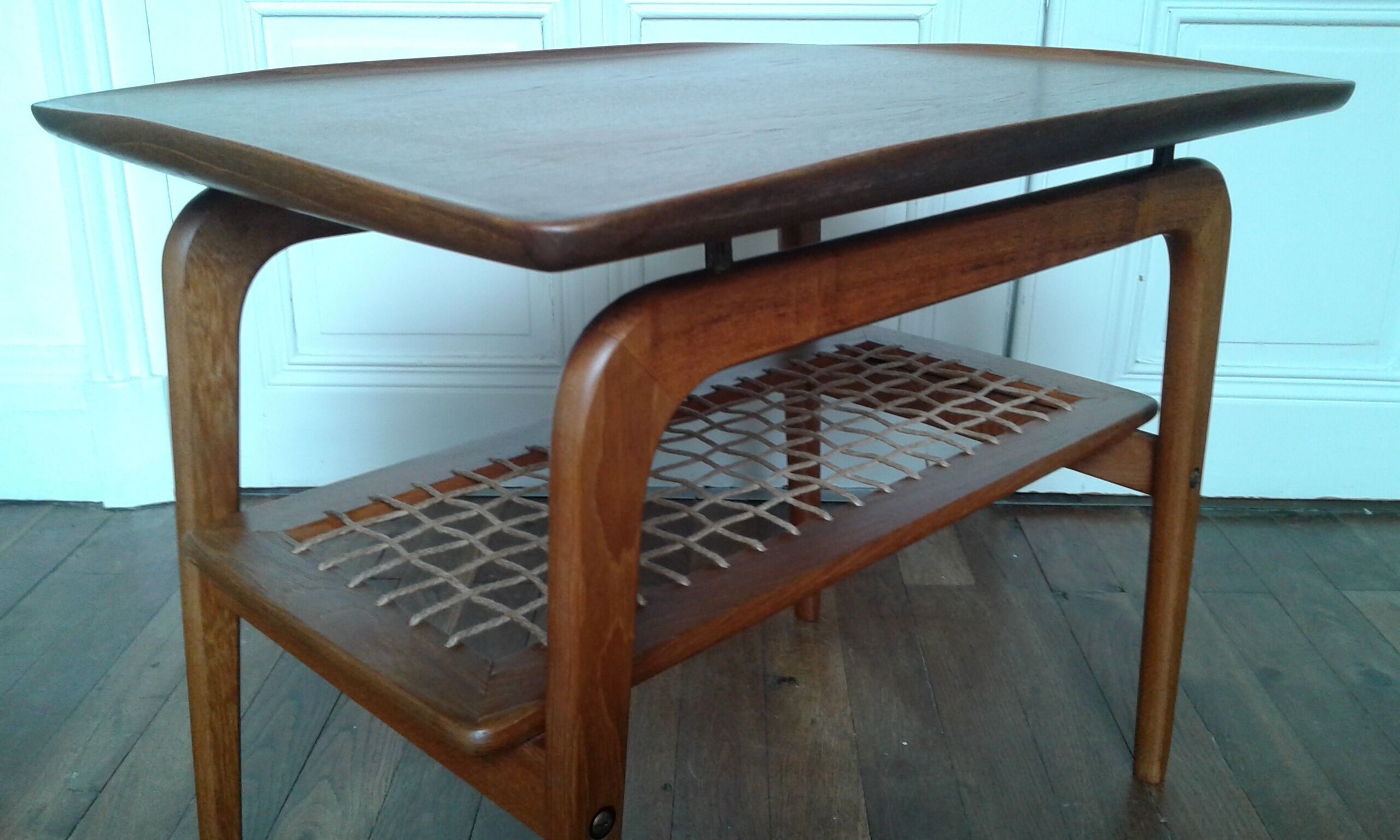 Table d'appoint en teck d' Arne Hovmand Olsen