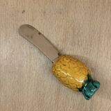 Couteau à beurre en barbotine ananas