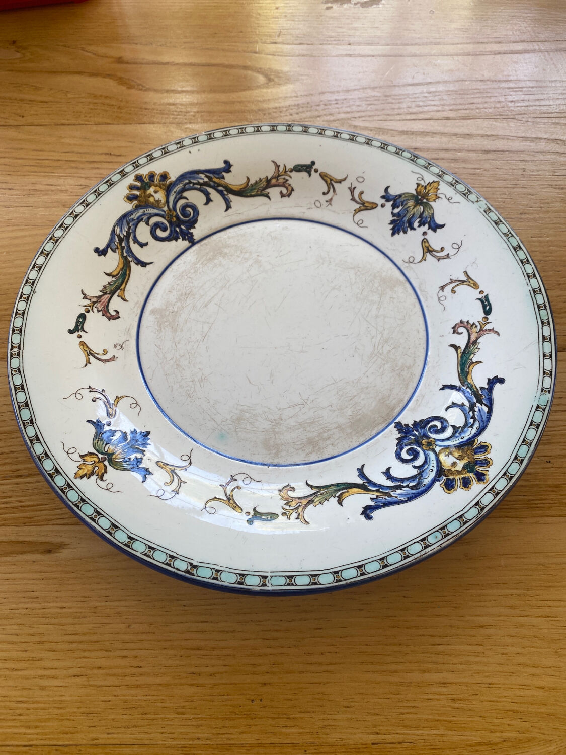 Plat céramique de Gien renaissance